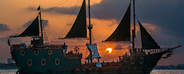 Cancun Jolly Roger Pirate Ship Night Show Including Dinner 2024